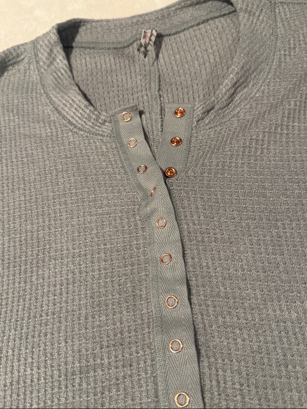 FREE PEOPLE LONG SLEEVE - Picture 2 of 3